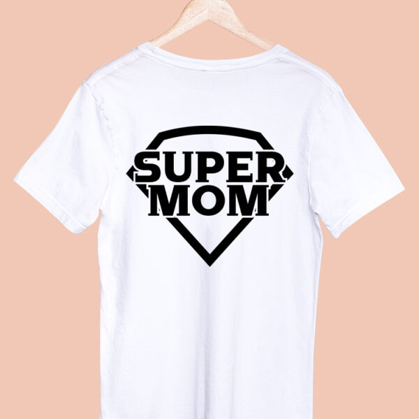 SUPERMOM